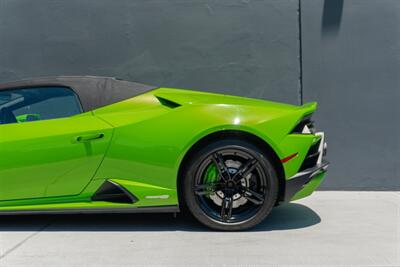 2022 Lamborghini Huracan EVO Spyder   - Photo 21 - Tustin, CA 92780