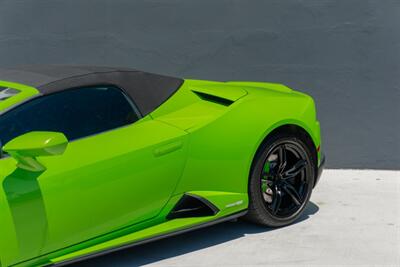 2022 Lamborghini Huracan EVO Spyder   - Photo 26 - Tustin, CA 92780
