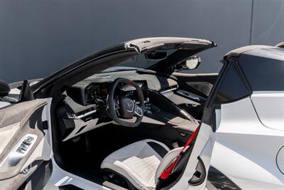 2023 Chevrolet Corvette Stingray   - Photo 16 - Tustin, CA 92780