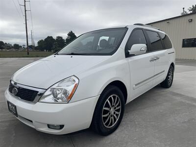 2012 Kia Sedona EX   - Photo 1 - Bismarck, ND 58504