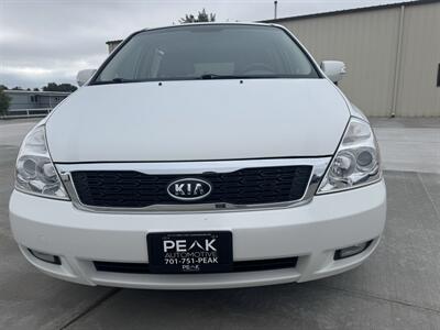 2012 Kia Sedona EX   - Photo 2 - Bismarck, ND 58504