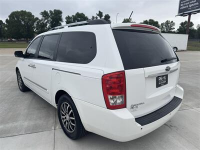 2012 Kia Sedona EX   - Photo 4 - Bismarck, ND 58504
