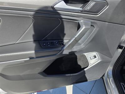 2022 Volkswagen Tiguan SE R-Line Black 4Motion   - Photo 7 - Bismarck, ND 58504