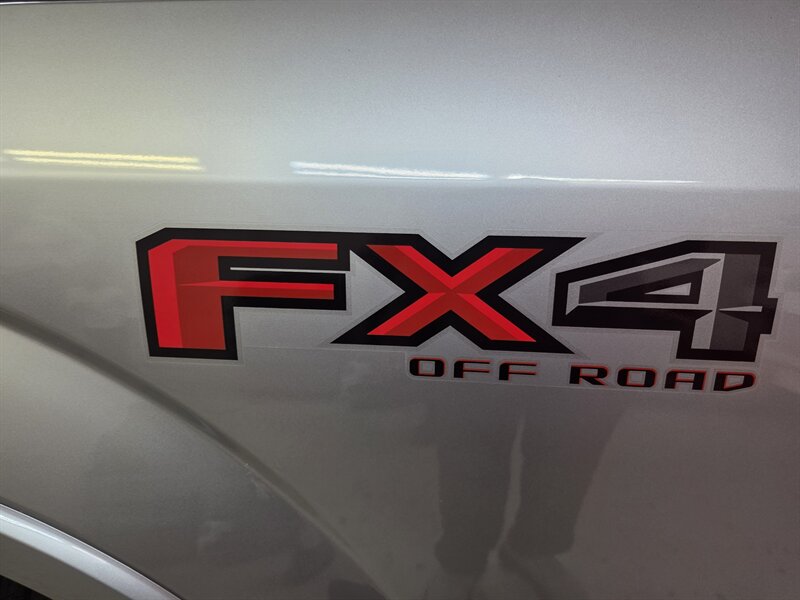 2020 Ford F-150 Lariat - Photo 6