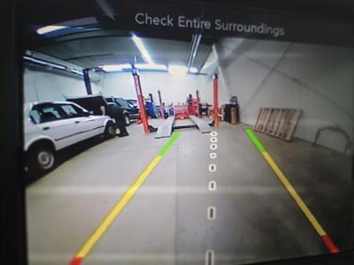 2018 Jeep Cherokee Latitude Plus   - Photo 18 - Mandan, ND 58554