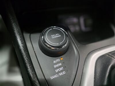 2018 Jeep Cherokee Latitude Plus   - Photo 17 - Mandan, ND 58554