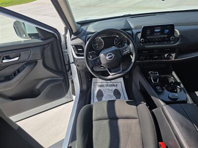 2025 Nissan Rogue SV   - Photo 11 - Mandan, ND 58554