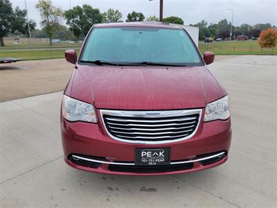 2013 Chrysler Town and Country Touring   - Photo 3 - Bismarck, ND 58504