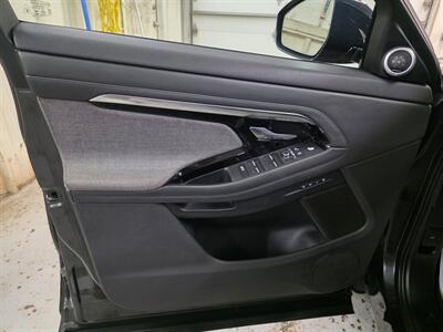 2020 Land Rover Range Rover Evoque R-Dynamic HSE   - Photo 11 - Mandan, ND 58554
