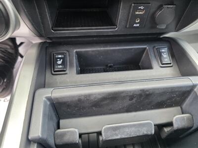 2018 Nissan Titan SV   - Photo 15 - Mandan, ND 58554