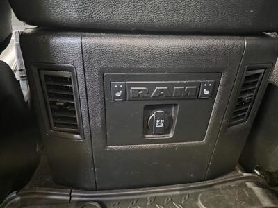 2018 RAM 1500 Laramie   - Photo 15 - Mandan, ND 58554