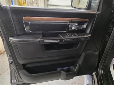 2018 RAM 1500 Laramie   - Photo 10 - Mandan, ND 58554