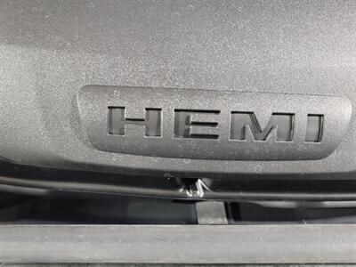 2025 Dodge Durango R/T   - Photo 16 - Bismarck, ND 58504