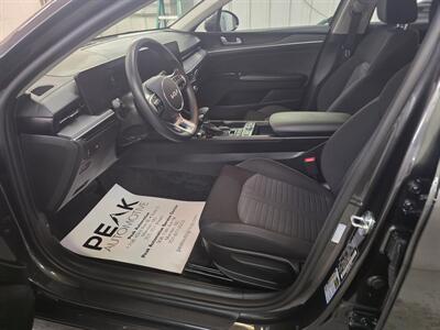 2025 Kia K5 LXS   - Photo 11 - Mandan, ND 58554