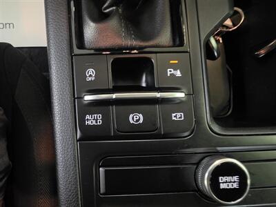 2025 Kia K5 LXS   - Photo 17 - Mandan, ND 58554