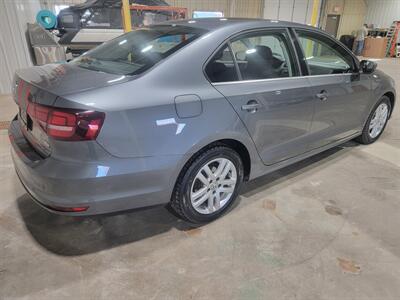 2017 Volkswagen Jetta 1.4T S   - Photo 9 - Bismarck, ND 58504