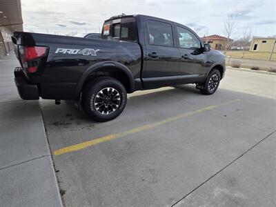 2022 Nissan Titan PRO-4X   - Photo 4 - Mandan, ND 58554