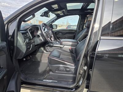 2022 Nissan Titan PRO-4X   - Photo 11 - Mandan, ND 58554