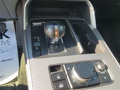 2024 Mazda CX-90 3.3 Turbo Premium   - Photo 12 - Bismarck, ND 58504