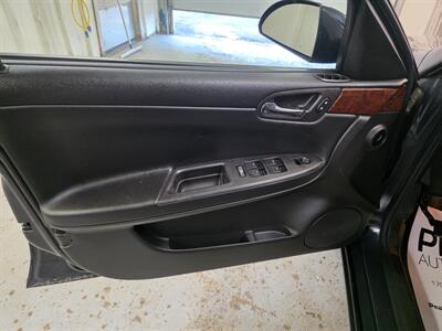 2008 Chevrolet Impala LTZ   - Photo 10 - Mandan, ND 58554