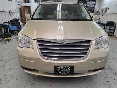 2010 Chrysler Town and Country Touring Plus   - Photo 5 - Mandan, ND 58554