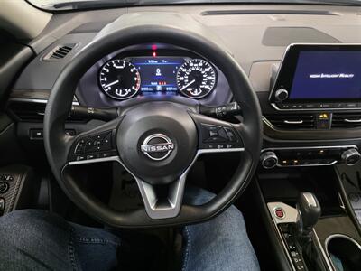 2024 Nissan Altima 2.5 SV   - Photo 9 - Mandan, ND 58554