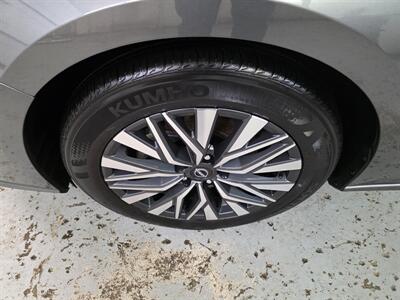 2024 Nissan Altima 2.5 SV   - Photo 7 - Mandan, ND 58554