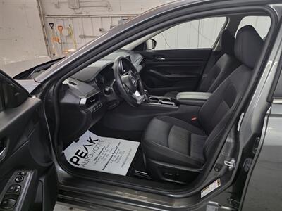 2024 Nissan Altima 2.5 SV   - Photo 8 - Mandan, ND 58554