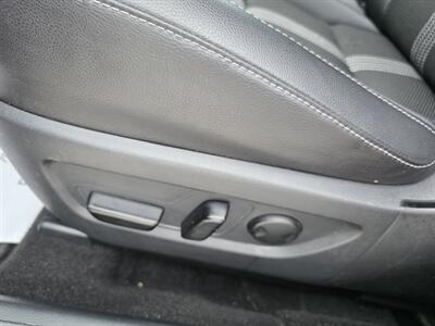 2025 Mazda CX-50 2.5 S Preferred   - Photo 12 - Mandan, ND 58554