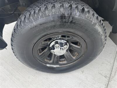 2001 Ford Explorer Sport Trac   - Photo 4 - Bismarck, ND 58504