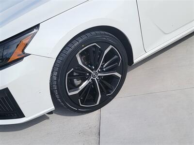 2023 Nissan Altima 2.5 SR   - Photo 6 - Bismarck, ND 58504