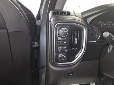 2020 Chevrolet Silverado 1500 LT   - Photo 12 - Mandan, ND 58554