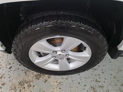 2017 Jeep Compass Latitude   - Photo 6 - Mandan, ND 58554