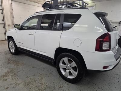 2017 Jeep Compass Latitude   - Photo 4 - Mandan, ND 58554