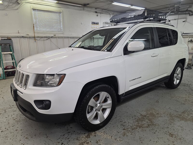 2017 Jeep Compass Latitude   - Photo 1 - Mandan, ND 58554