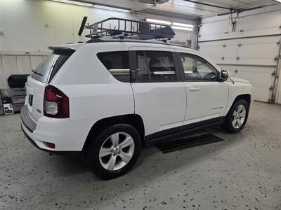 2017 Jeep Compass Latitude   - Photo 3 - Mandan, ND 58554