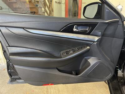 2021 Nissan Maxima 3.5 SV   - Photo 11 - Bismarck, ND 58504