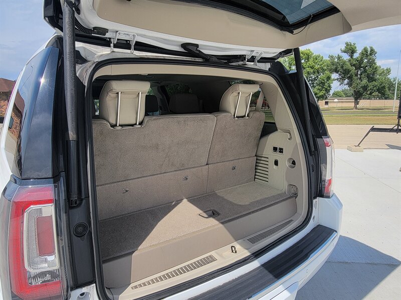 2015 GMC Yukon Denali - Photo 12
