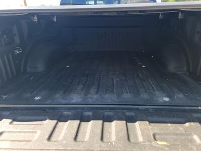 2017 Ford F-150 Lariat   - Photo 18 - Mandan, ND 58554