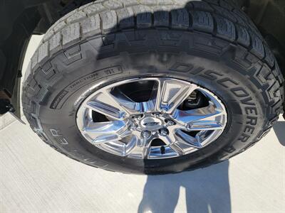 2017 Ford F-150 Lariat   - Photo 7 - Mandan, ND 58554