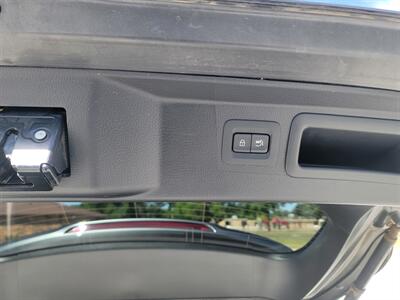 2025 Mazda CX-50 2.5 S Preferred   - Photo 17 - Bismarck, ND 58504