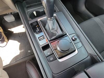 2025 Mazda CX-50 2.5 S Preferred   - Photo 12 - Bismarck, ND 58504
