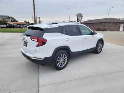 2023 GMC Terrain SLT   - Photo 5 - Bismarck, ND 58504