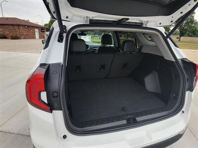 2023 GMC Terrain SLT   - Photo 17 - Bismarck, ND 58504