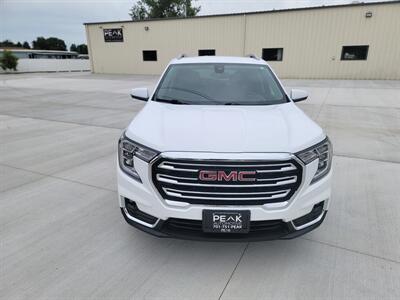2023 GMC Terrain SLT   - Photo 3 - Bismarck, ND 58504