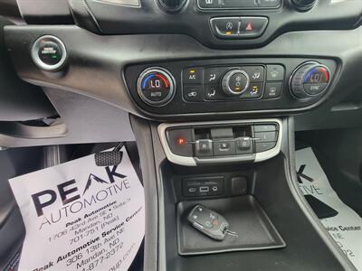2023 GMC Terrain SLT   - Photo 12 - Bismarck, ND 58504