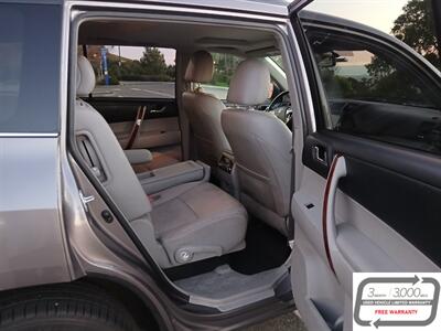 2011 Toyota Highlander Limited   - Photo 8 - Hayward, CA 94541