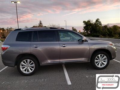 2011 Toyota Highlander Limited   - Photo 2 - Hayward, CA 94541