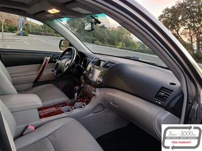 2011 Toyota Highlander Limited   - Photo 9 - Hayward, CA 94541