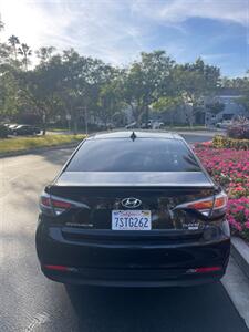 2016 Hyundai SONATA Hybrid Limited   - Photo 5 - Van Nuys, CA 91402